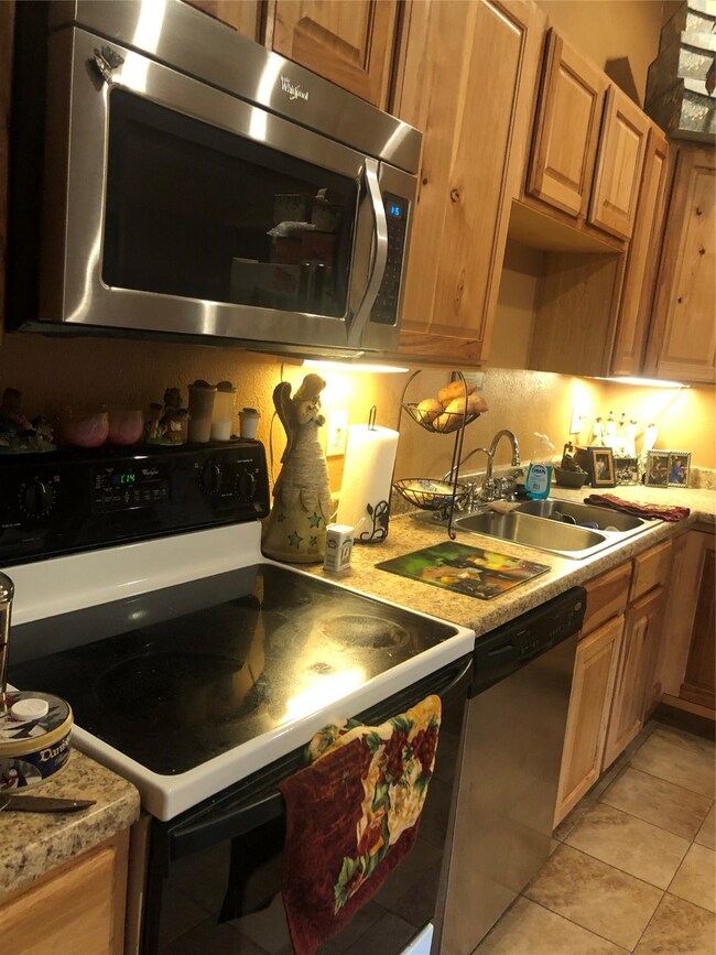 24219 Running Iron Dr, Hockley, TX 77447 - photo 5