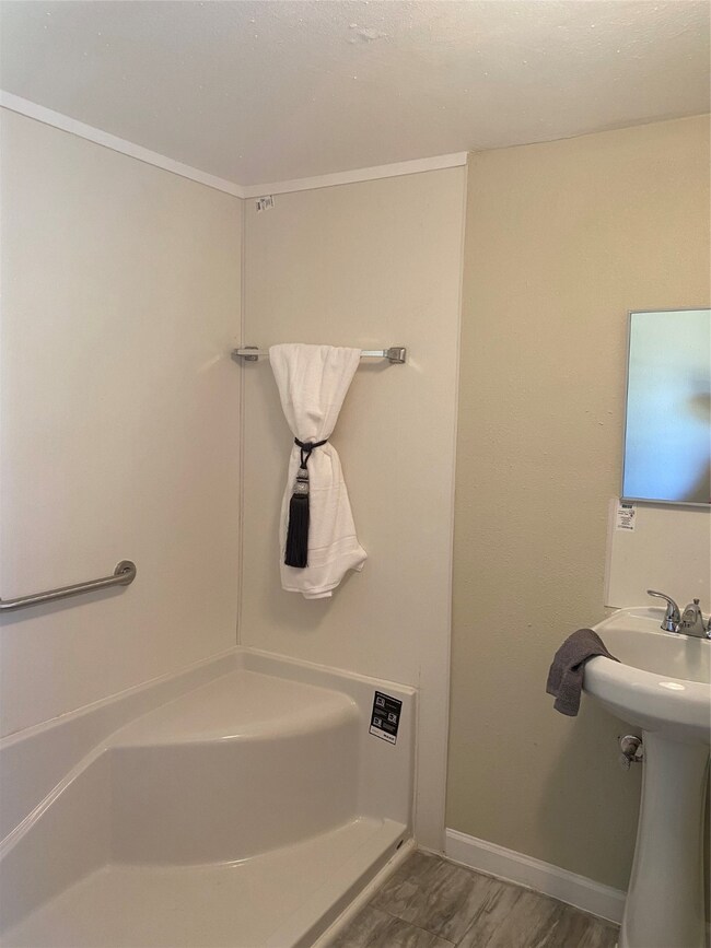 754 Junell St, Houston, TX 77088 - photo 6