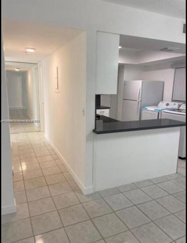 Fernwood Lakeview unit 101, Miami, FL 33172 - photo 6