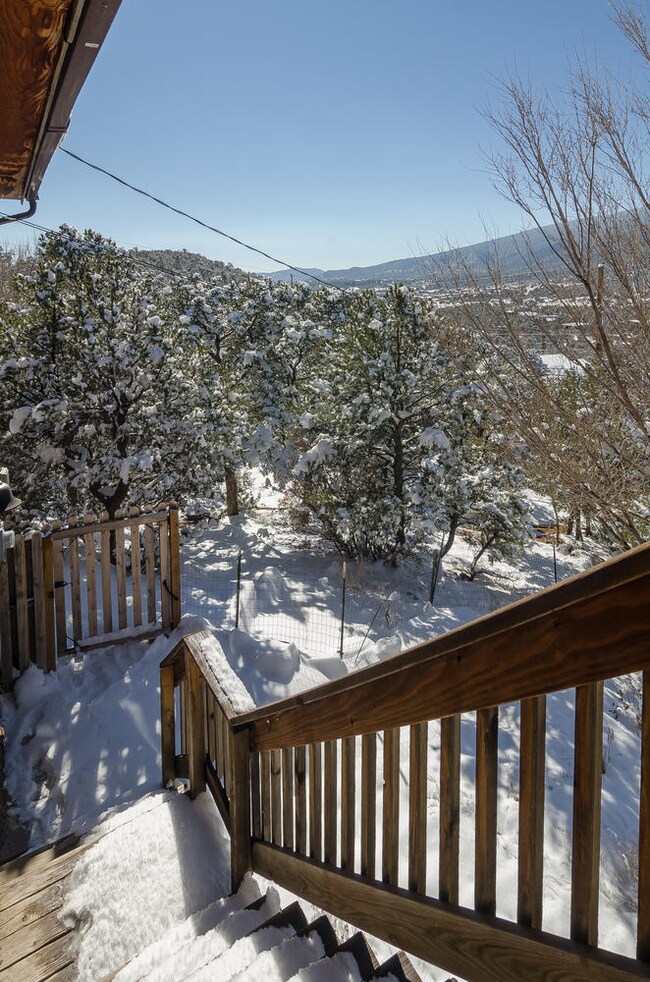 14 Mulberry Loop Cedar Crest-large-003-F