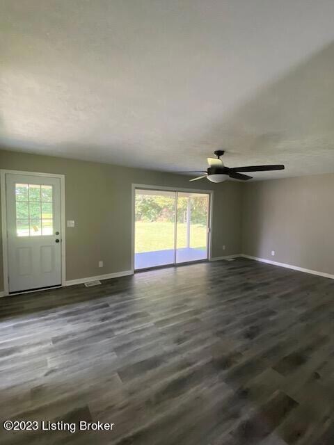 10340 Muskogee Rd, Louisville, KY 40291 - photo 6