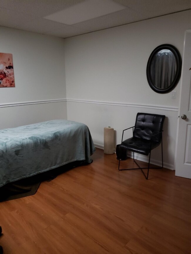 24 Orchard View Dr unit 6, Londonderry, NH 03053 - photo 2