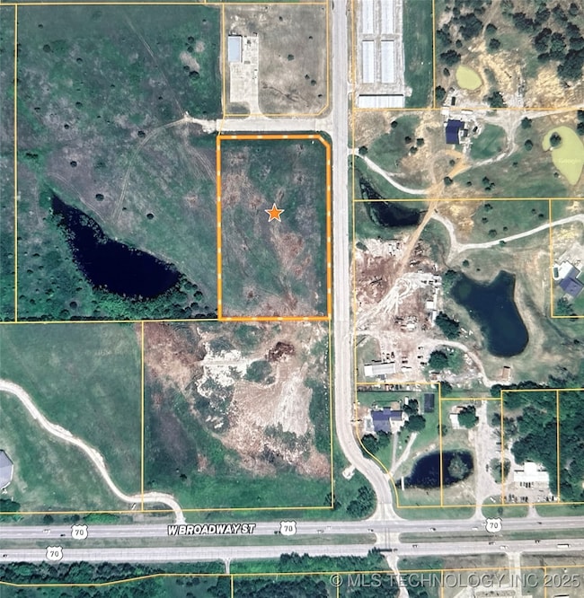 320 Travertine, Ardmore, OK 73401 - photo 5