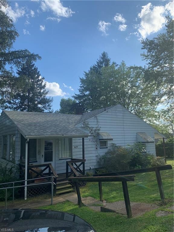 46299 Wyoming Ave, East Liverpool, OH 43920 - photo 2