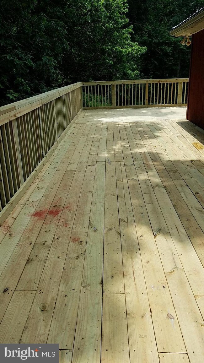 143 Harden Dr, Berkeley Springs, WV 25411 - photo 2