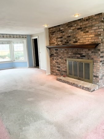 5 Seneca Cir, South Dartmouth, MA 02748 - photo 2