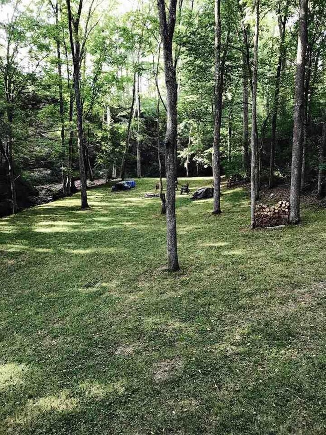 Perfect spot below the cliff with picnic area and 