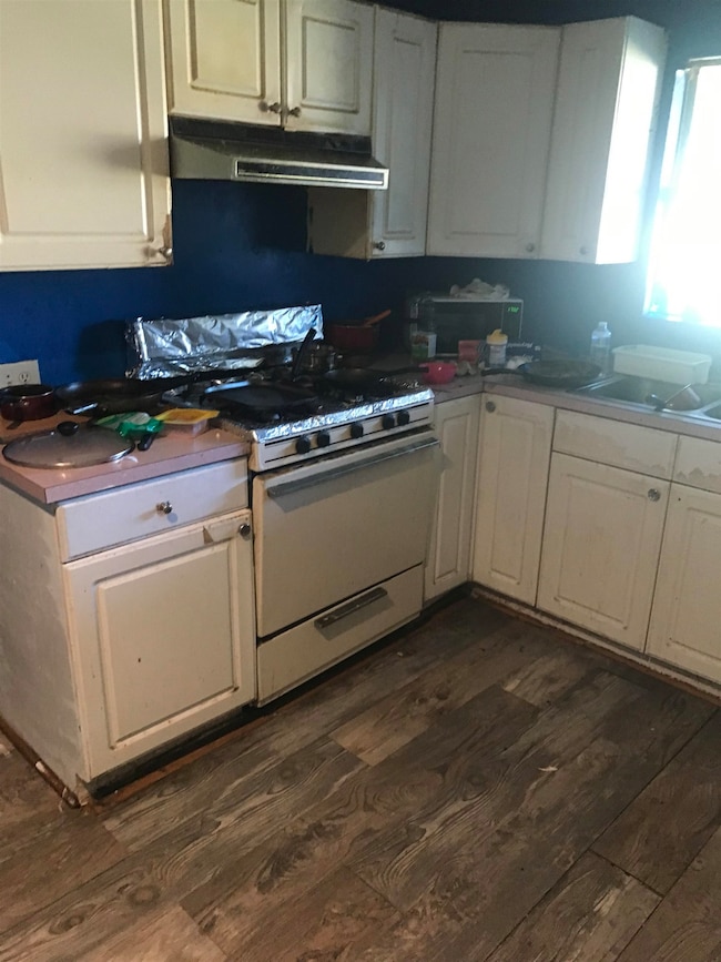 423 E Tenth St, Beaver, OK 73932 - photo 4