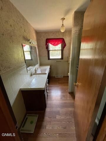 1710 4th Ave NE, Jamestown, ND 58401 - photo 7