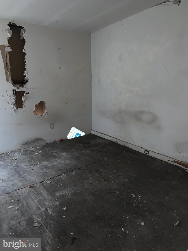 308 S Smallwood St, Baltimore, MD 21223 - photo 7