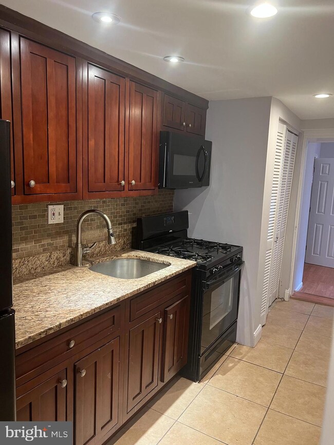 4205 Eads St NE, Washington, DC 20019 - photo 5