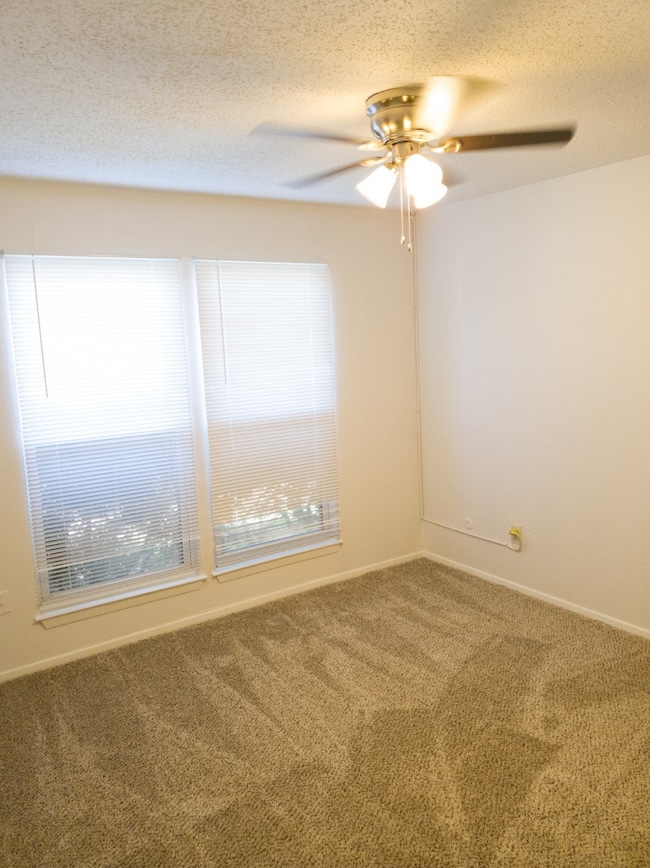 8560 Park Ln unit 130, Dallas, TX 75231 - photo 6