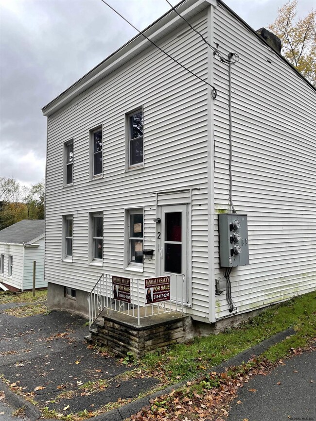2 Howard St, Troy, NY 12180 - photo 2