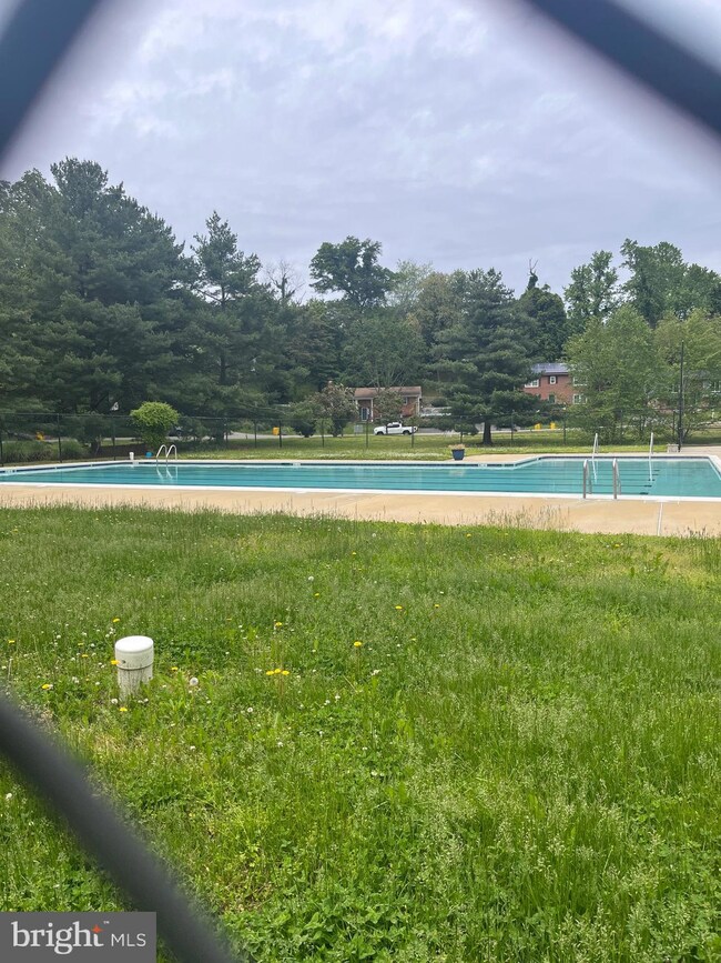 126 Spruce Ln, Annapolis, MD 21403 - photo 3