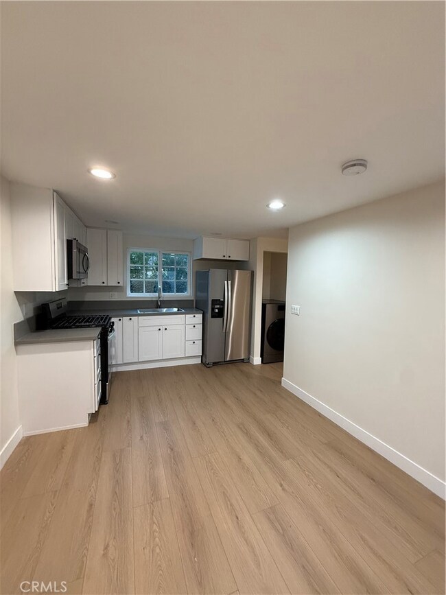 6538 Kelvin Ave, Los Angeles, CA 91306 - photo 6