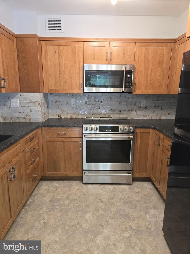 2302 Riddle Ave unit B108, Wilmington, DE 19806 - photo 4