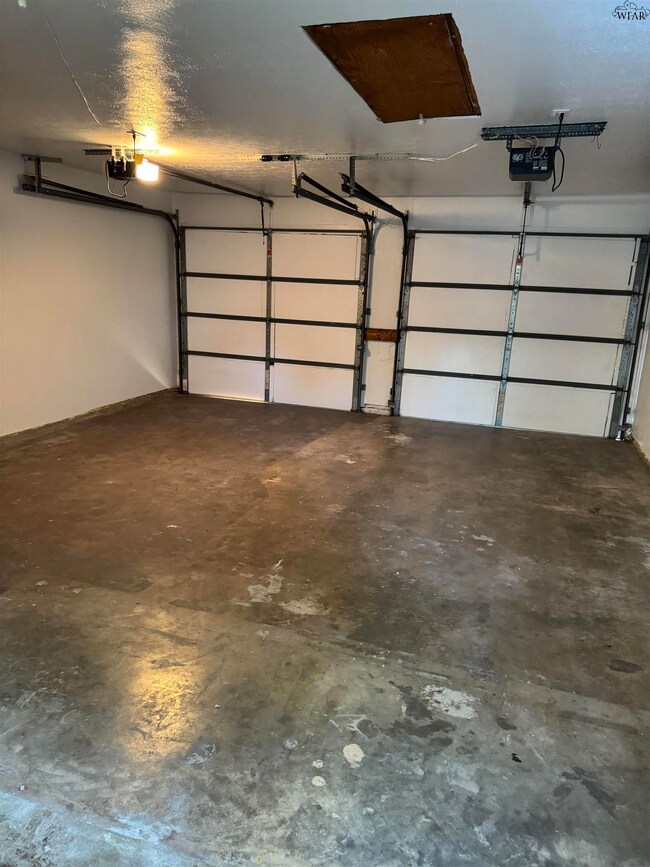 2304 Tinker Trail, Wichita Falls, TX 76306 - photo 6