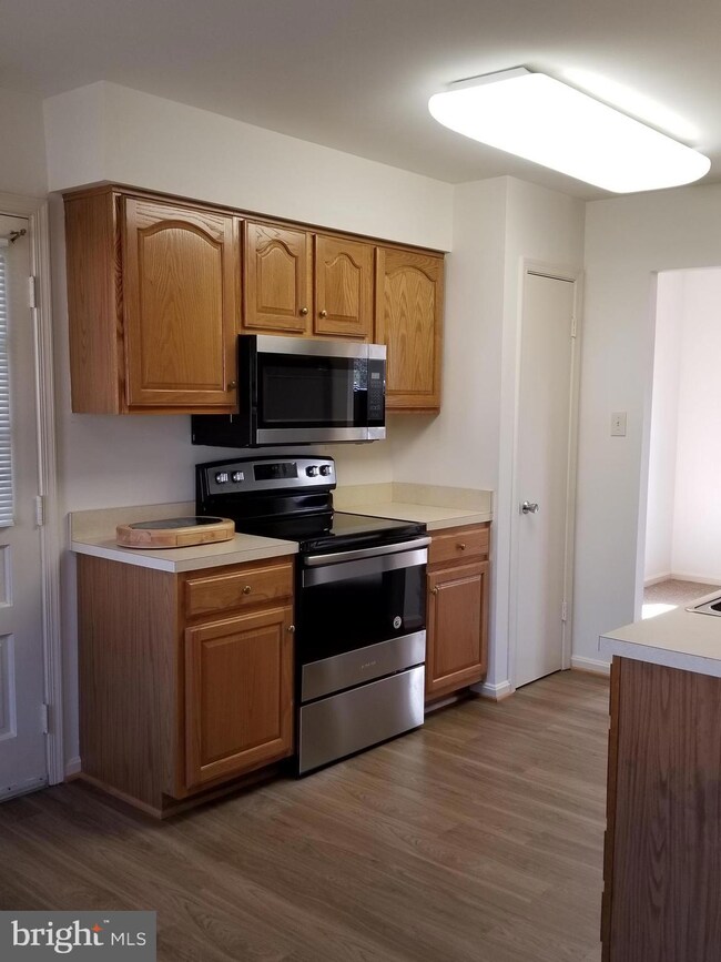 9909 Marguerita Ave, Glenn Dale, MD 20769 - photo 7