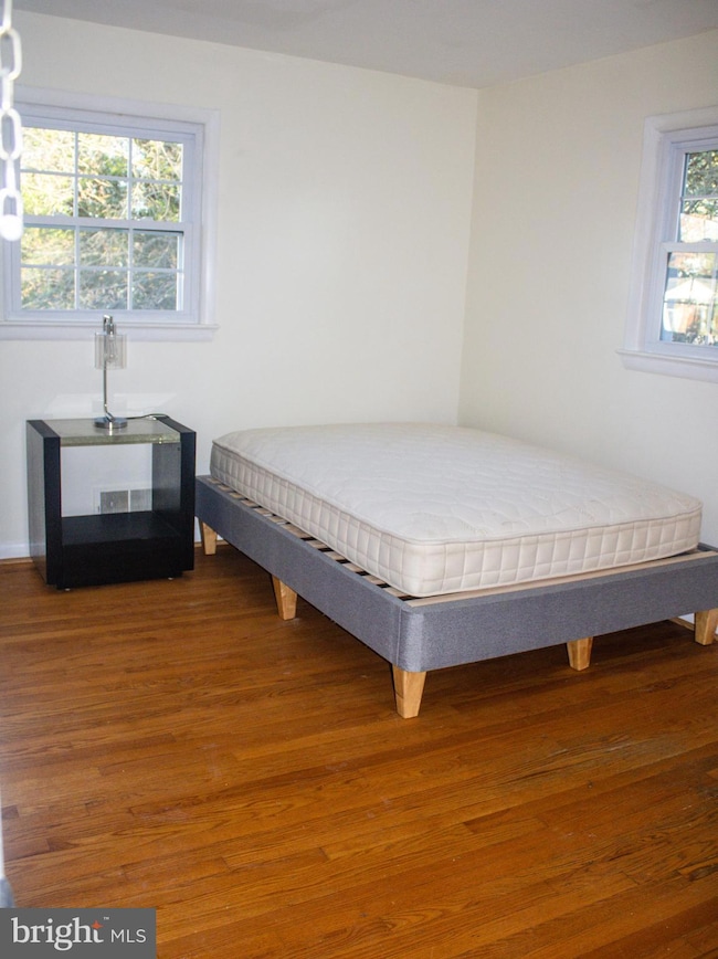 3314 Dauphine Dr, Falls Church, VA 22042 - photo 7