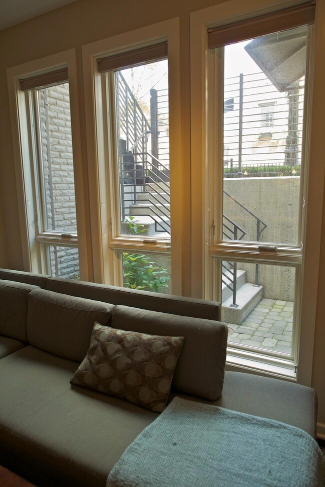 55 N 5th St G12 30