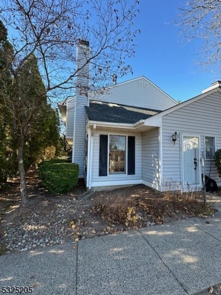 257 Kingbird Ct unit 257, Three Bridges, NJ 08887 - photo 2