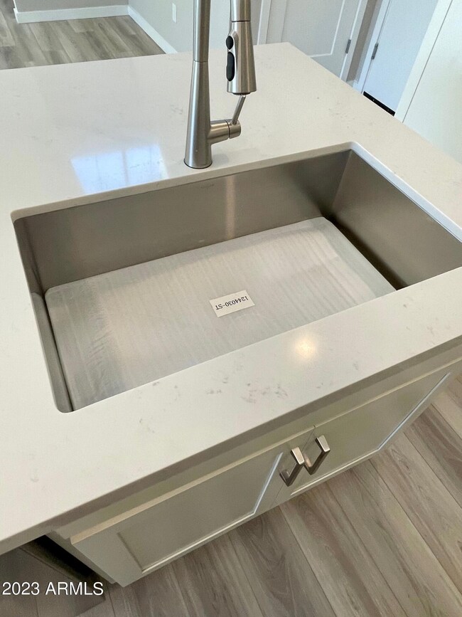 Sink/Island