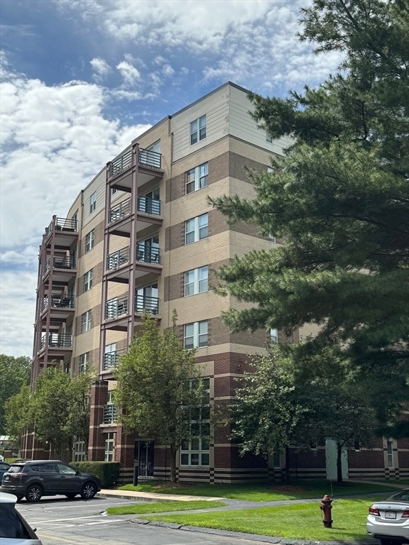 273 Cambridge Rd unit 202, Woburn, MA 01801 - photo 5