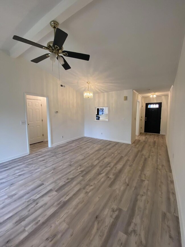 243 Ramsey Ct unit 243, Statesville, NC 28677 - photo 4