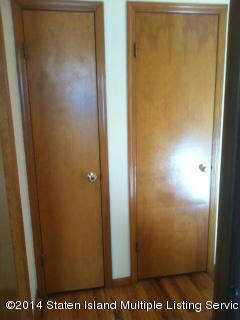 446 Philip Ave, Staten Island, NY 10312 - photo 2