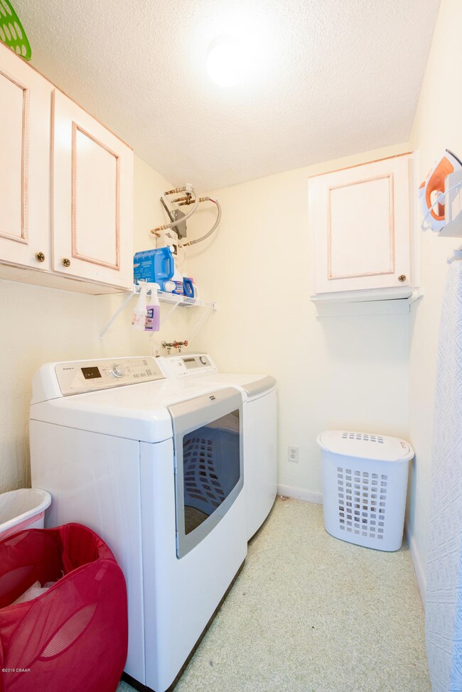 1247 Waverly St-Laundry