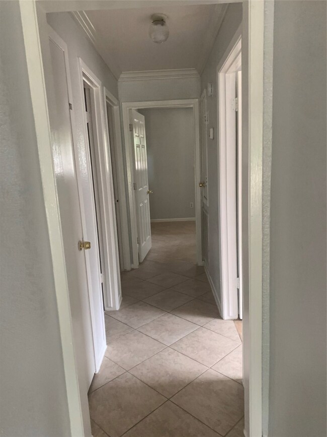 10558 Keeneland Ln, Houston, TX 77038 - photo 7