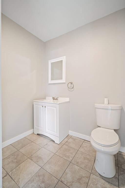 246 Walnut St, Springfield, MA 01105 - photo 7