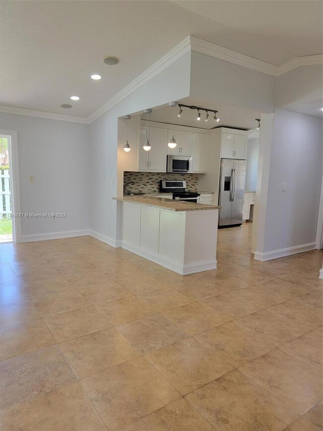 14115 Langley Place, Davie, FL 33325 - photo 4