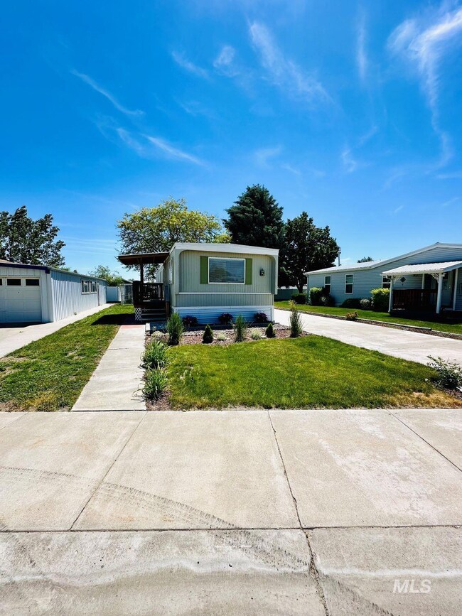 1414 Park Ave unit 35, Burley, ID 83318 - photo 2