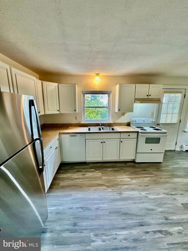 602 E Maple St, Lebanon, PA 17046 - photo 4