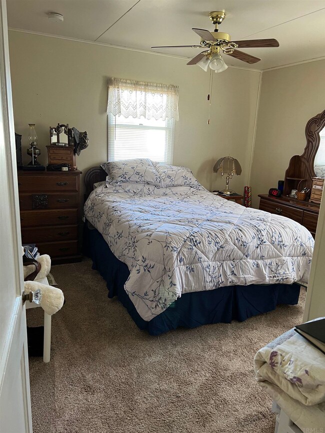 211 Wilbur St, Vincennes, IN 47591 - photo 4