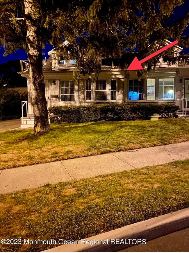 208 Norwood Ave unit B, Oakhurst, NJ 07755 - photo 2