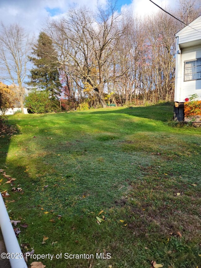 64 Lincoln St, Pittston, PA 18640 - photo 6
