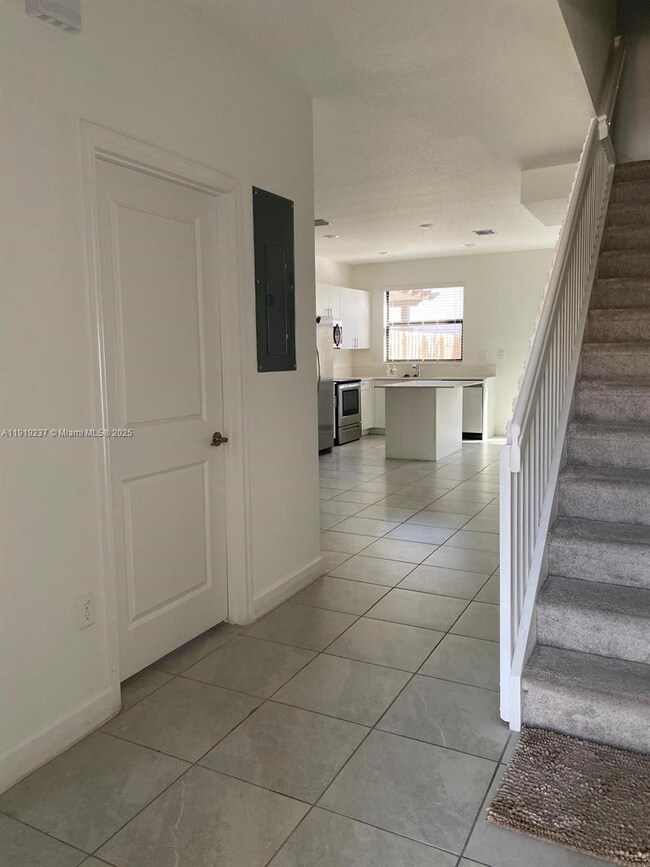 12914 SW 232nd Ln unit 12914, Homestead, FL 33032 - photo 3