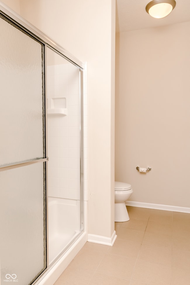 1597 Lacebark Dr unit B, Greenwood, IN 46143 - photo 3