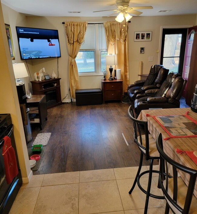 4425 W 51st Ave, Griffith, IN 46319 - photo 3