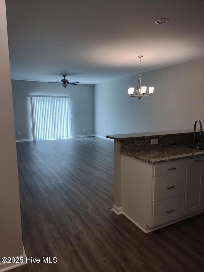 211 Briarcliff Ct, Kinston, NC 28501 - photo 4