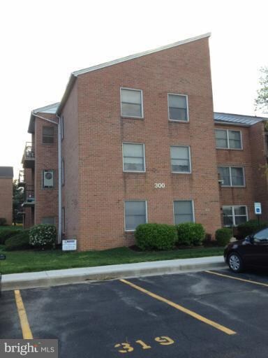 300 Chapel Ct, Walkersville, MD 21793 - photo 4