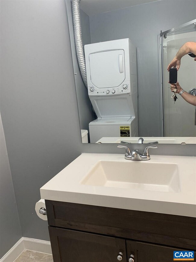 1215 Wertland St unit A33, Charlottesville, VA 22903 - photo 6