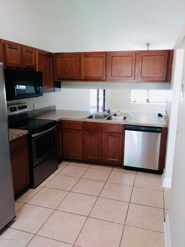 A6C97EC6-7908-4F46-9164-37EA93F14AE3