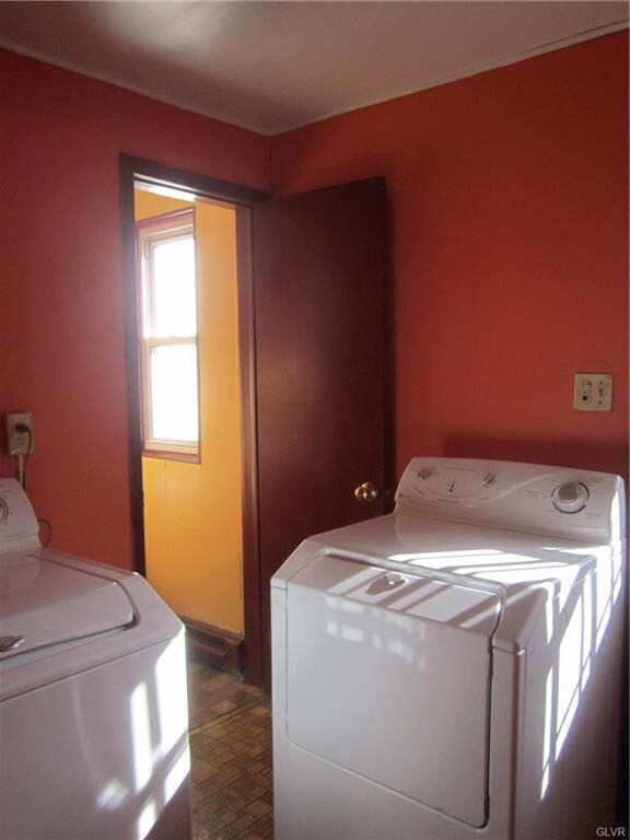 1526 W Gordon St, Allentown, PA 18102 - photo 6