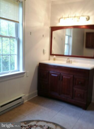 8277 Lock Ln, Warrenton, VA 20186 - photo 2