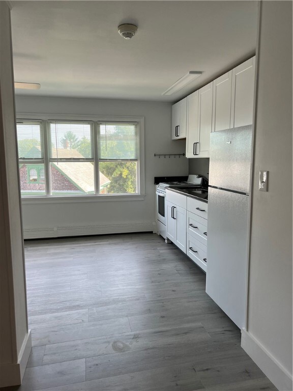 38 Rhode Island Ave unit 5, Newport, RI 02840 - photo 3