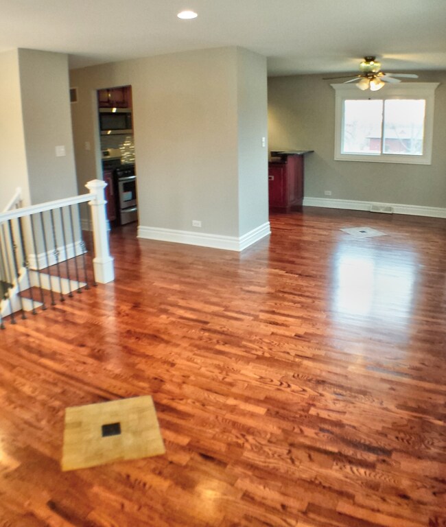 3312 Fountainbleau Dr, Hazel Crest, IL 60429 - photo 4