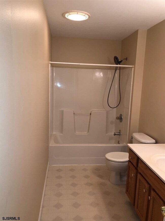 112 Mount Airy Ave S, Egg Harbor Township, NJ 08234 - photo 6